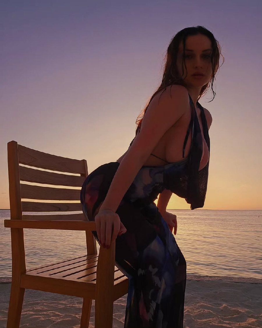 Sexy girl Miranda Faith nude in Shymkent